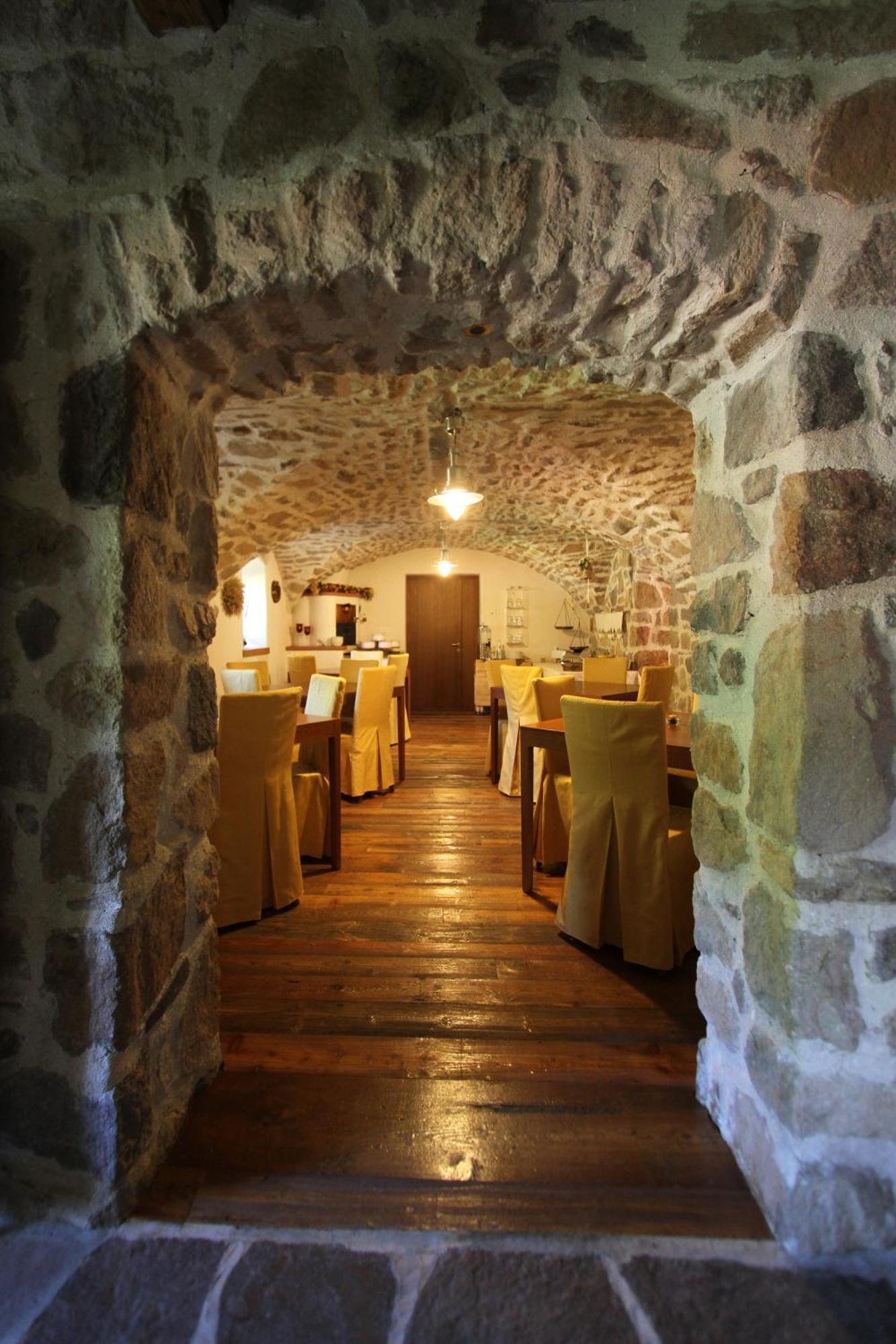 Maso Franceschella Bed and Breakfast Carano  Εξωτερικό φωτογραφία