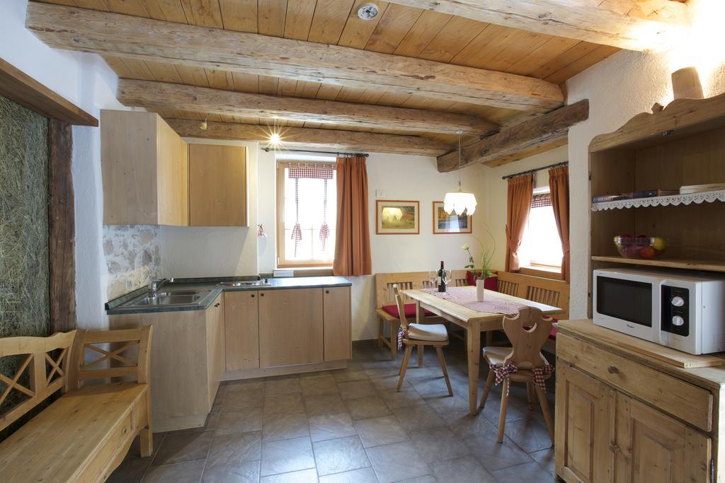 Maso Franceschella Bed and Breakfast Carano  Εξωτερικό φωτογραφία