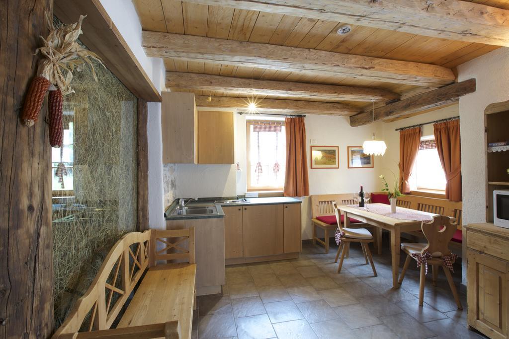 Maso Franceschella Bed and Breakfast Carano  Εξωτερικό φωτογραφία